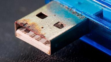 Damaged USB.